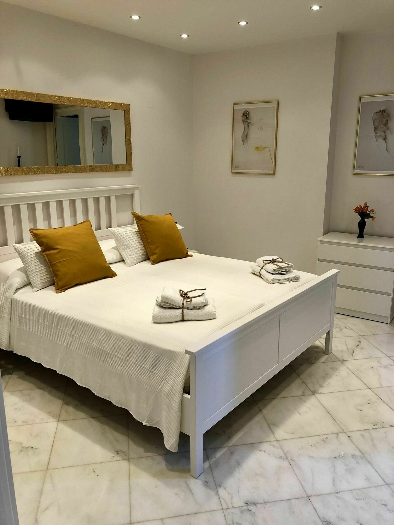 فندق Castello Del Sole أتشيريالي المظهر الخارجي الصورة